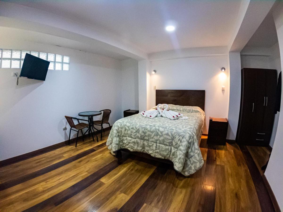 Hotel Los Laureles Calca Exterior foto